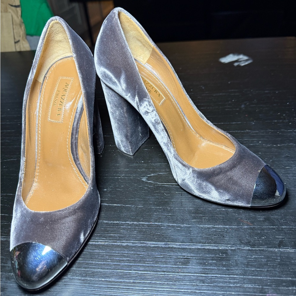 DISCOUNTED Aquazurra velvet heels